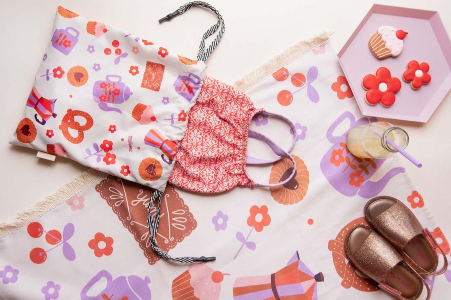 Sobre Pileta x Eugen Hernandez