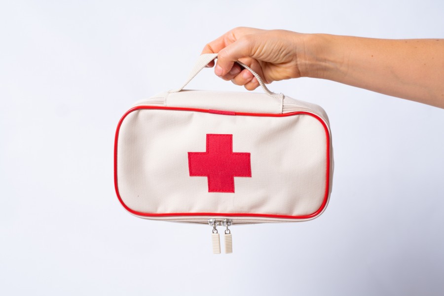 Botiquín PRIMEROS AUXILIOS